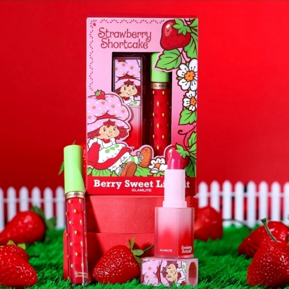 Sephora Other - Strawberry Shortcake "Berry Sweet" Lip Kit
